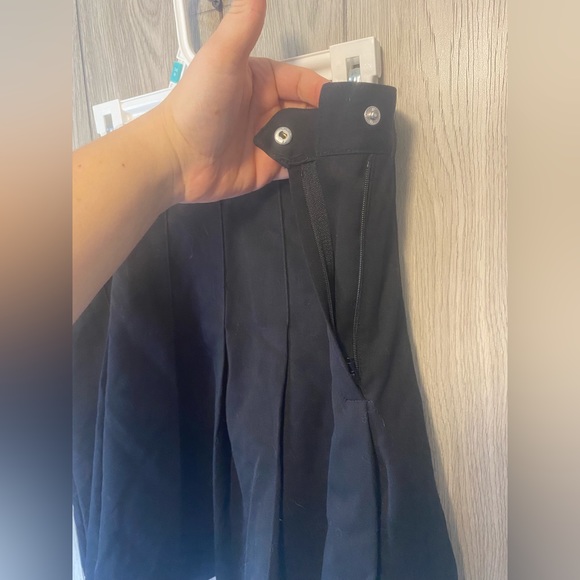 Divided H&M Tennis Skirt size 10 - Picture 2 of 3